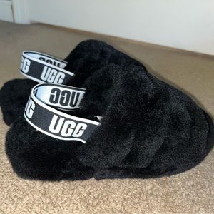 Ugg fluffy slides